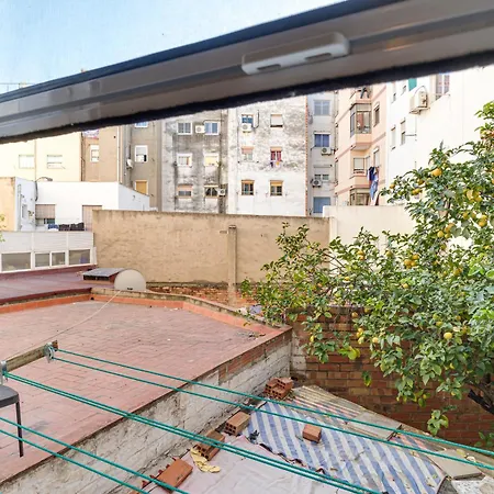 Lägenhet 2-bedroom Just 1 Minute From The Metro L'Hospitalet de Llobregat